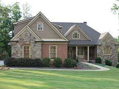 986 Bandol Dr, Hoschton, GA, 30548