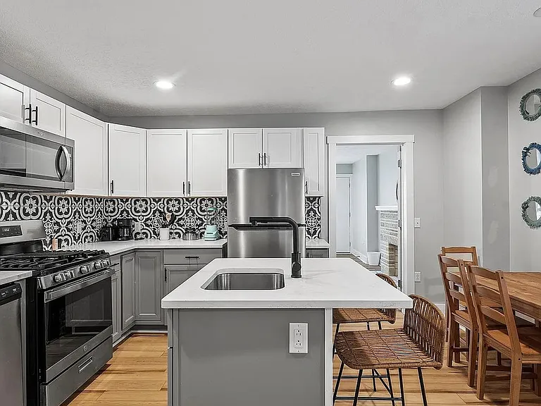 1117 Spring Garden Ave — Photo 3