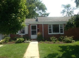 1608 N Prairie Ave, Crest Hill, IL 60403