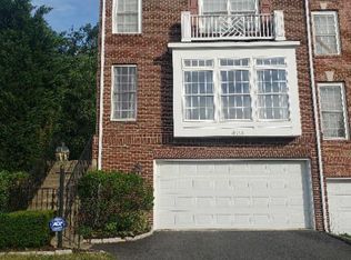 18445 Sierra Springs Sq, Leesburg, VA 20176