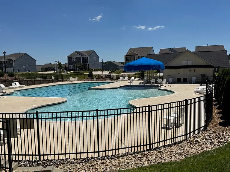 647 13th Avenue Dr NE — Photo 15