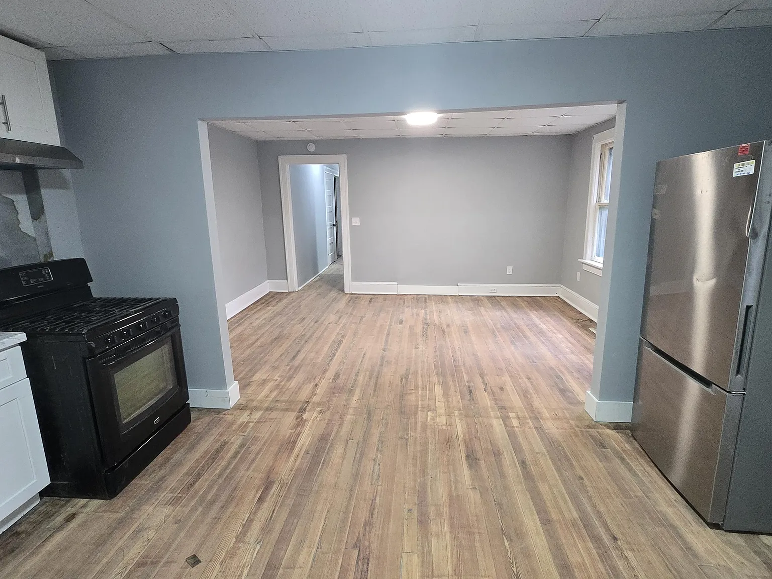 942 N Main Ave — Photo 1
