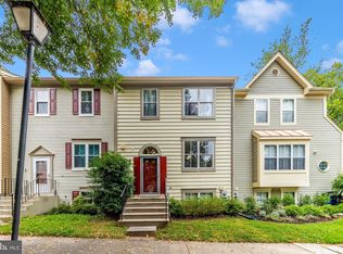 8 Lake Park Ct #934, Germantown, MD 20874