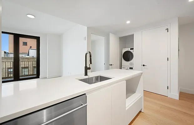 Rented by Living New York | media 31