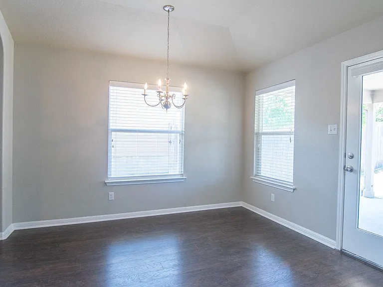 504 Comal Run — Photo 10