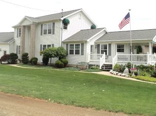 105 Donald Dr, Brooklyn, MI 49230