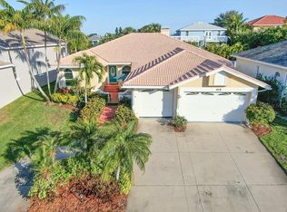 415 8th Ave N, Tierra Verde, FL 33715