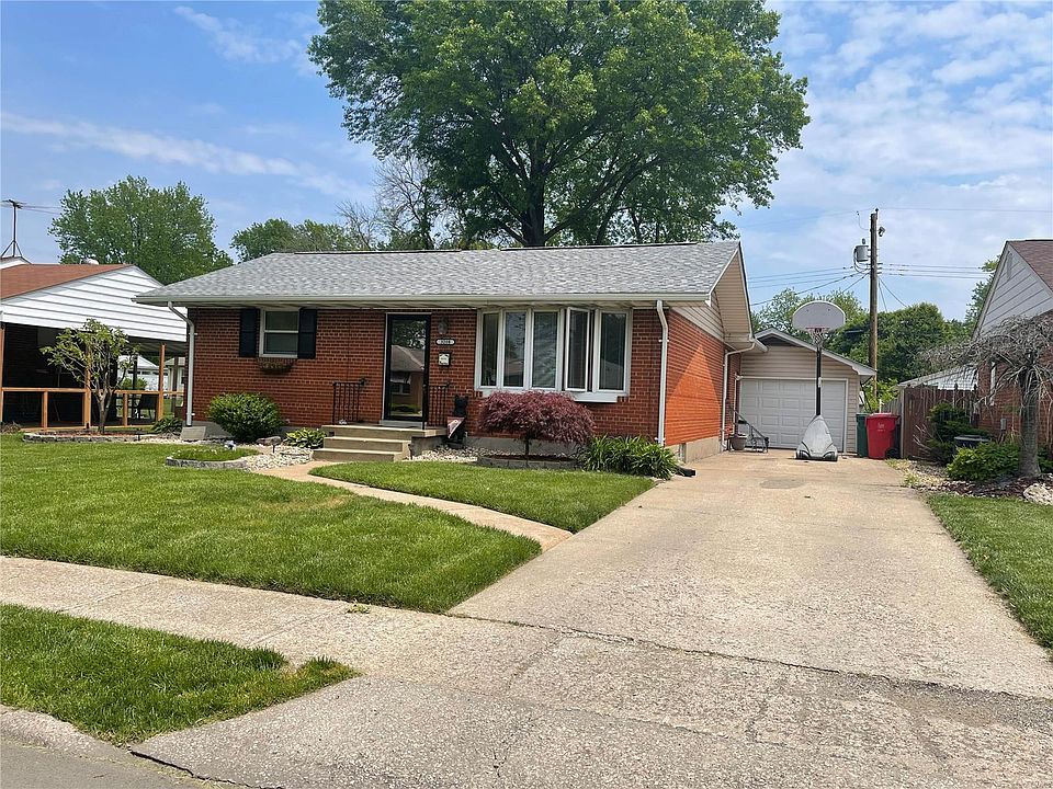 1st image of 3208 Davis Ave