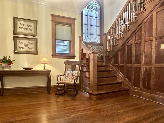 5th image of 231 S Elmwood Ave