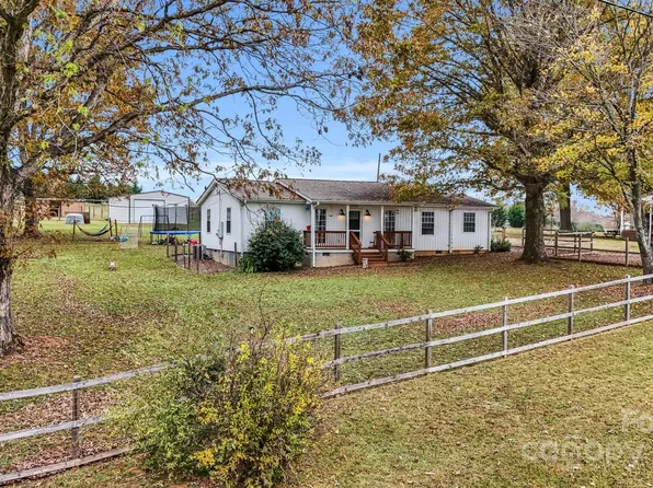1251 Howards Creek Mill Rd, Vale, NC 28168