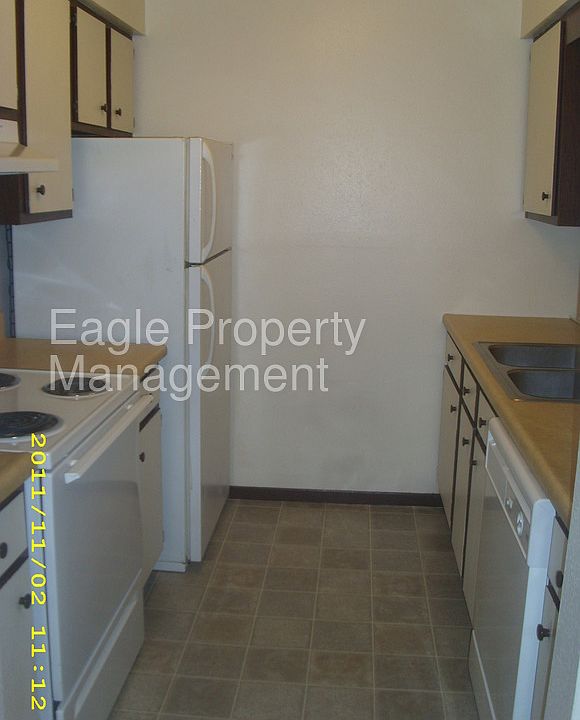 2nd image of 3225 Pioneer Ave SE APT 14