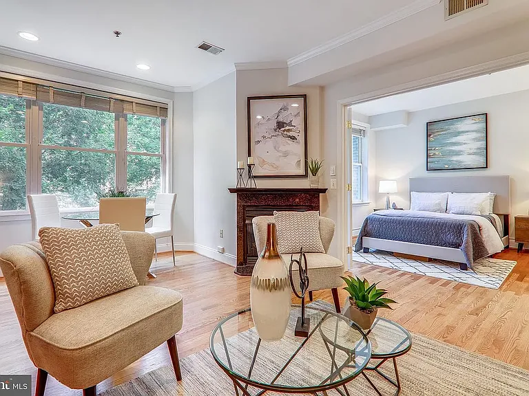 1438 Columbia Rd NW — Photo 8