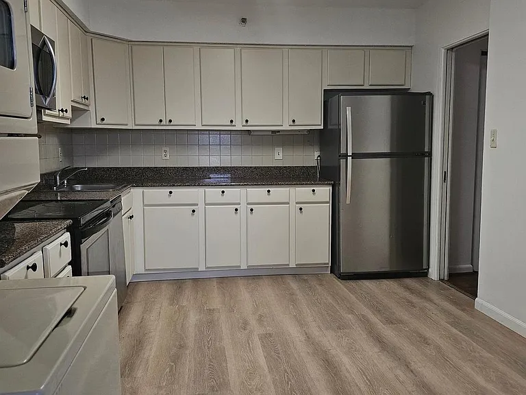 3709 S George Mason Dr #710 — Photo 57