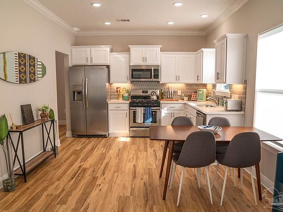 5th image of 721 W Zarragossa St