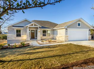 225 Roy Nichols Dr, Blanco, TX 78606