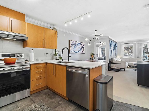3rd image of 1150 E 29th St #406