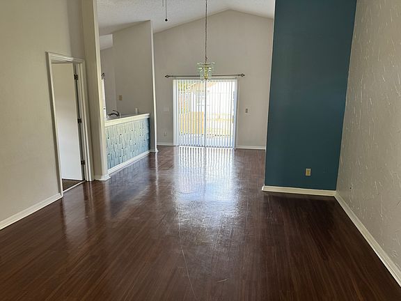 2nd image of 3407 Cypress Point Cir