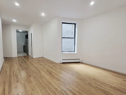 Rented by Compass | media 4