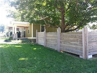 3rd image of 3011 W 44th Ave