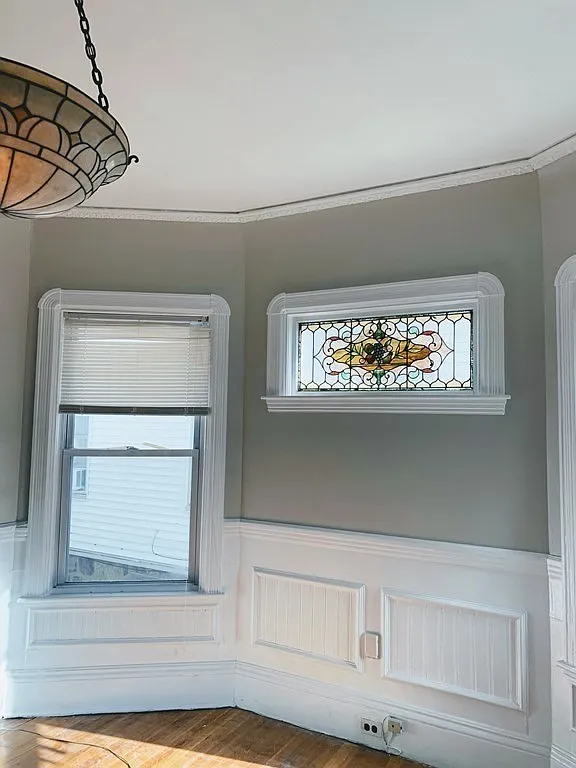 1 bed, 1.0 bath, 1200 sqft, $2,350 — Photo 2