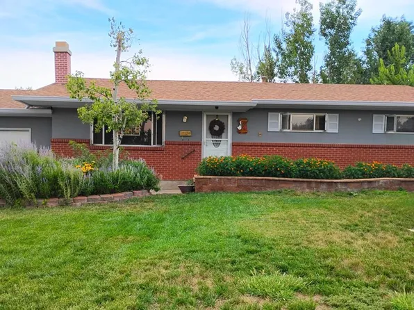 69 Macnaughton Rd, Pueblo, CO 81001