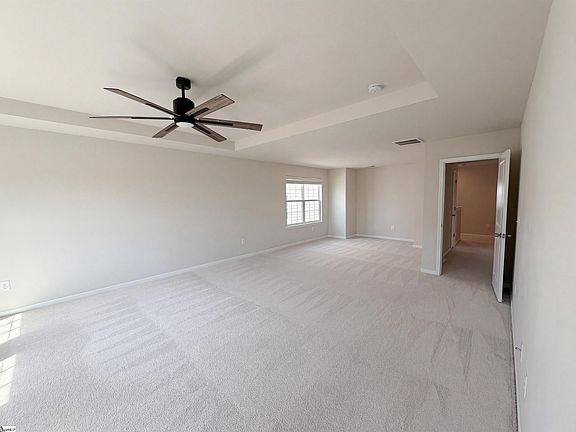 4th image of 142 Magnolia St