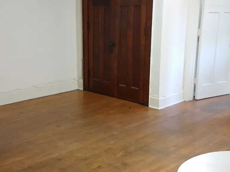 107 N Randall Ave — Photo 8