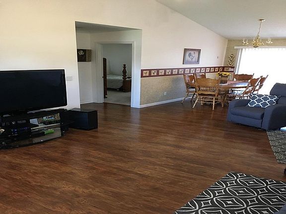 2nd image of 306 Alfalfa Ln