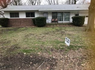 4 Shaw Ct, Macon, IL 62544