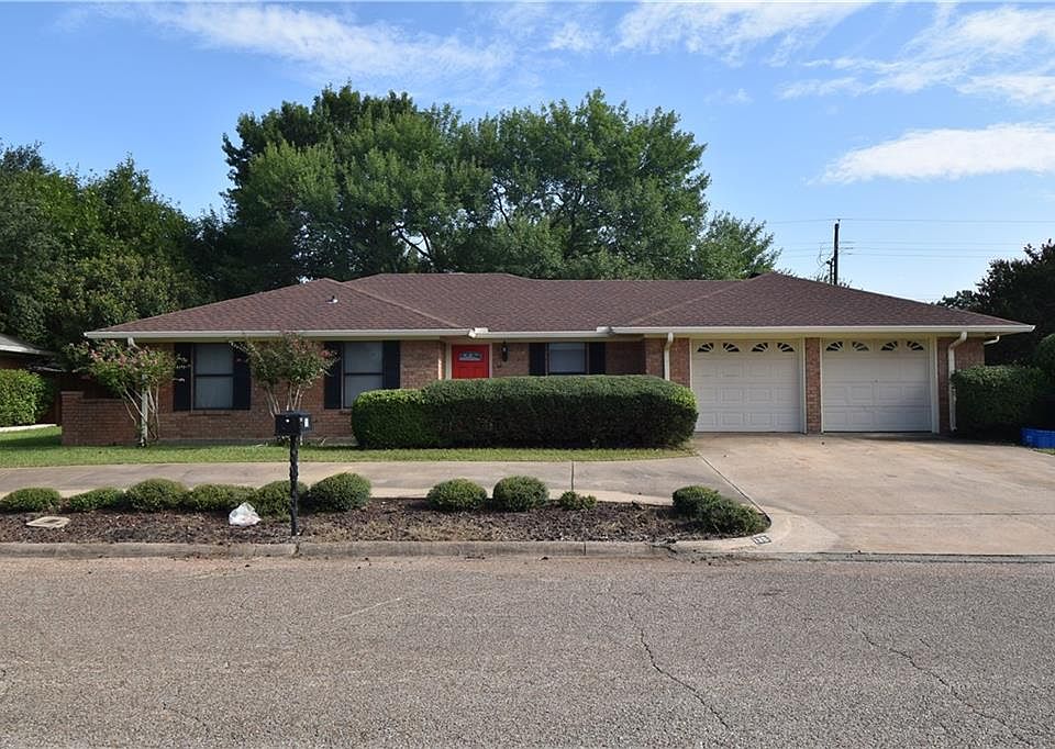 1st image of 110 Garland Dr