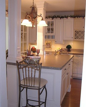 3rd image of 1747 W Crystal Ln Unit 709
