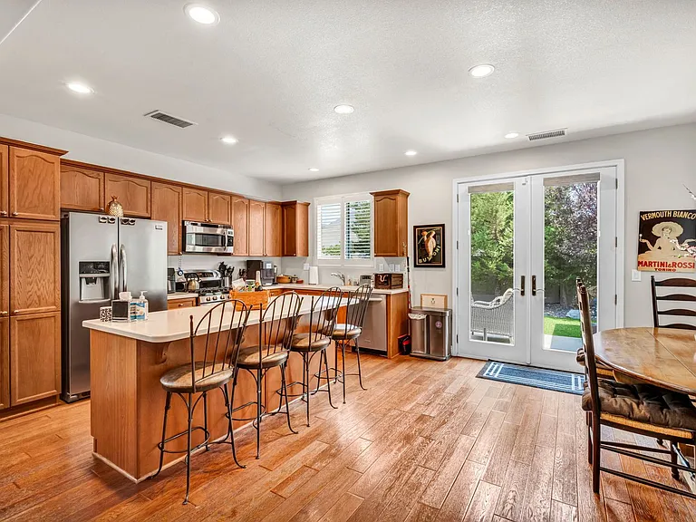 2199 Angel Ridge Dr — Photo 13