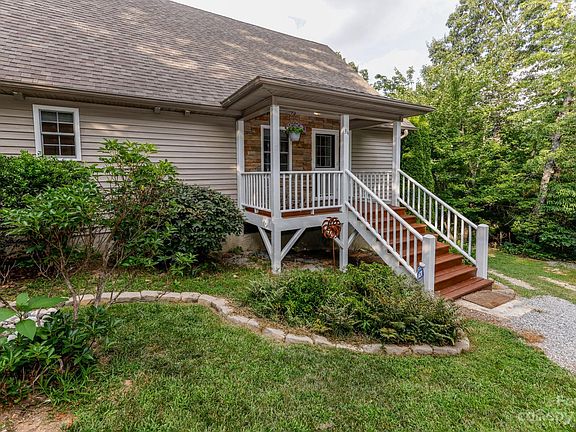 5th image of 34 Autumn View Dr