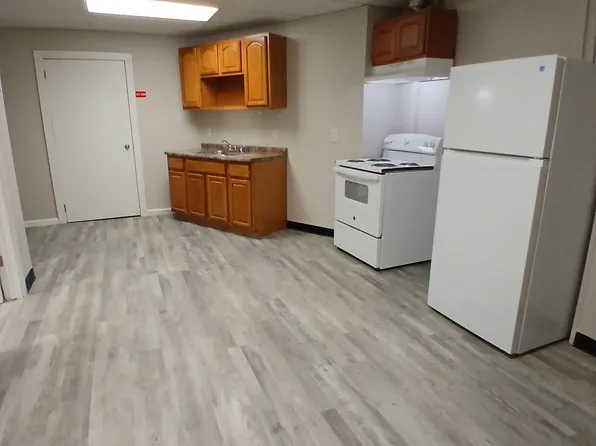 1841 Broad St #B11, Hartford, CT 06114