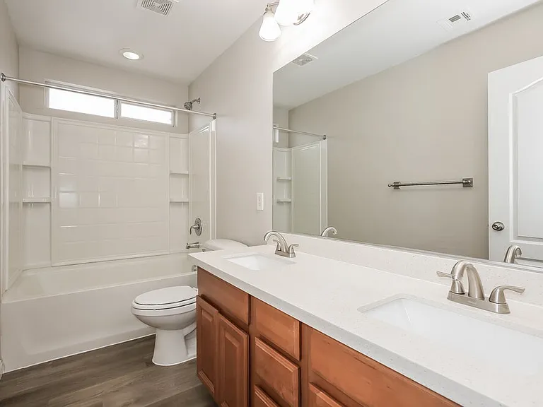 1417 Beams Ave — Photo 16