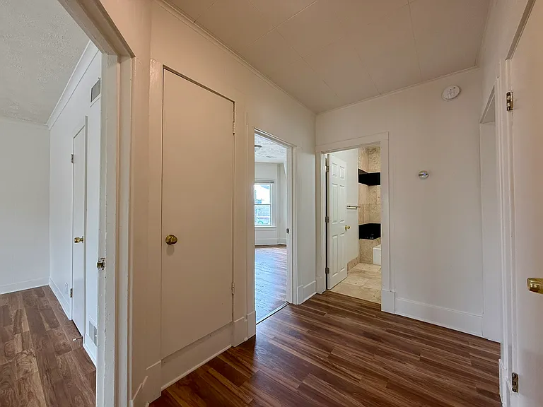 116 N 40th St #2 — Photo 9