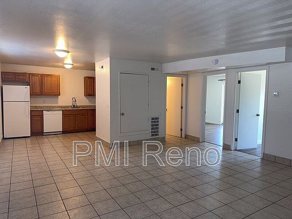 2nd image of 690 Field St APT 4