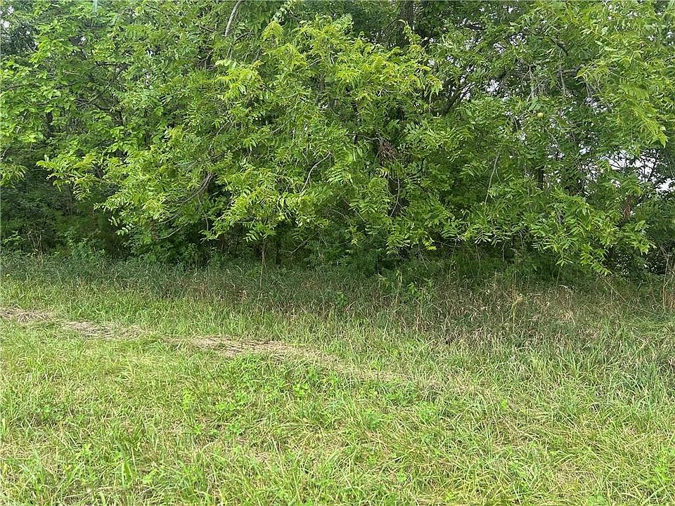 2nd image of Southpoint Dr
