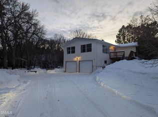 3501 Hillside Rd, Mandan, ND 58554