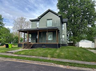 201 S Elm St, Washington, IL