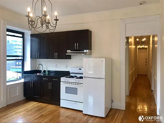 Rented by Oxford Property Group | media 72