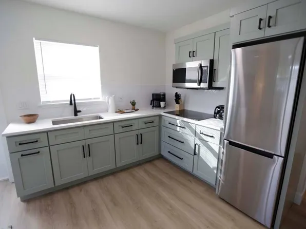 6765 W Flamingo Way S, Saint Petersburg, FL 33707