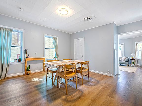 2nd image of 30 Hooper St #2