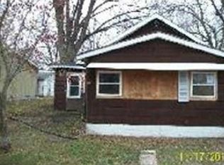 1004 Griswold Ave, Sterling, IL 61081