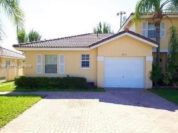 8978 NW 53rd St, Fort Lauderdale, FL 33351