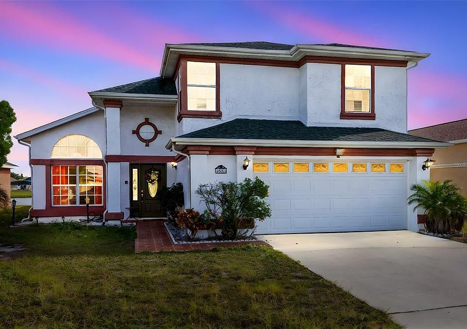 1st image of 204 Hidden Springs Cir