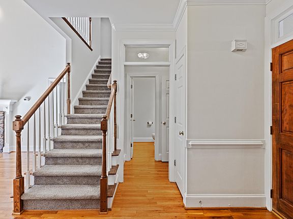 5th image of 4309 Sprague Rd