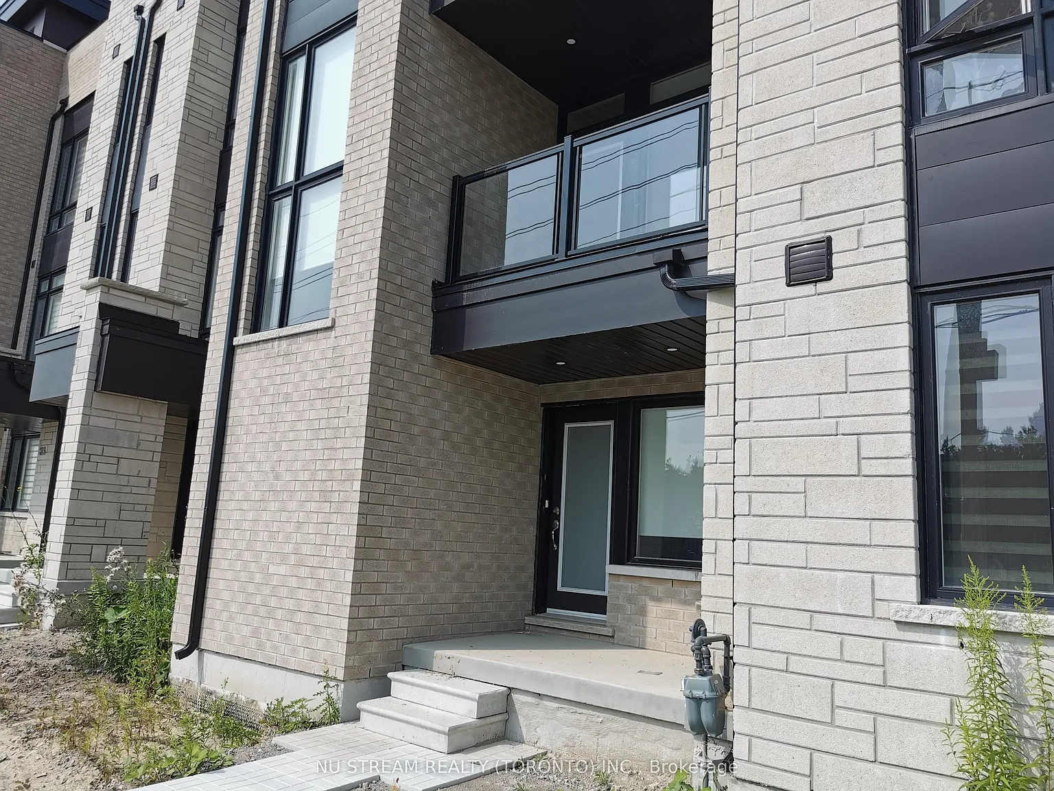 4 bed, $3,800 — Photo 2