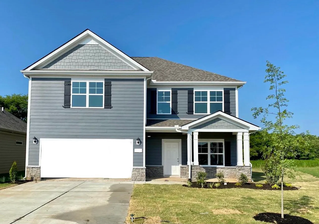 4 bed, 2.5 bath, 2312 sqft, $3,000 — Photo 1