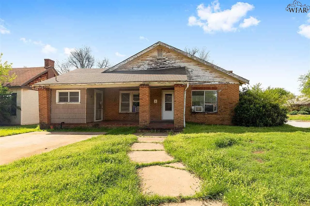 4 bed, 1835 sqft, $800 — Photo 2